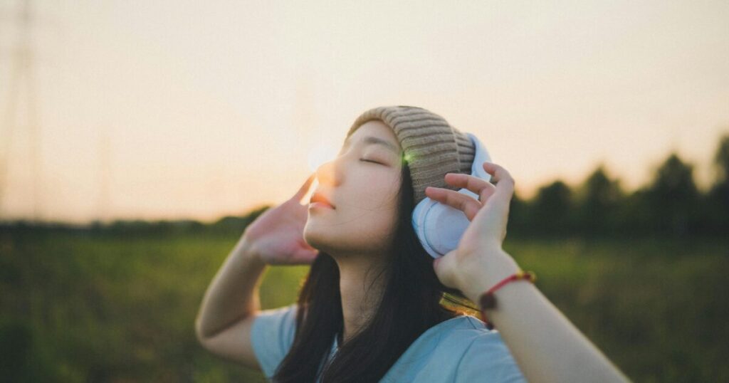 癒される声には“ゆらぎ”がある？