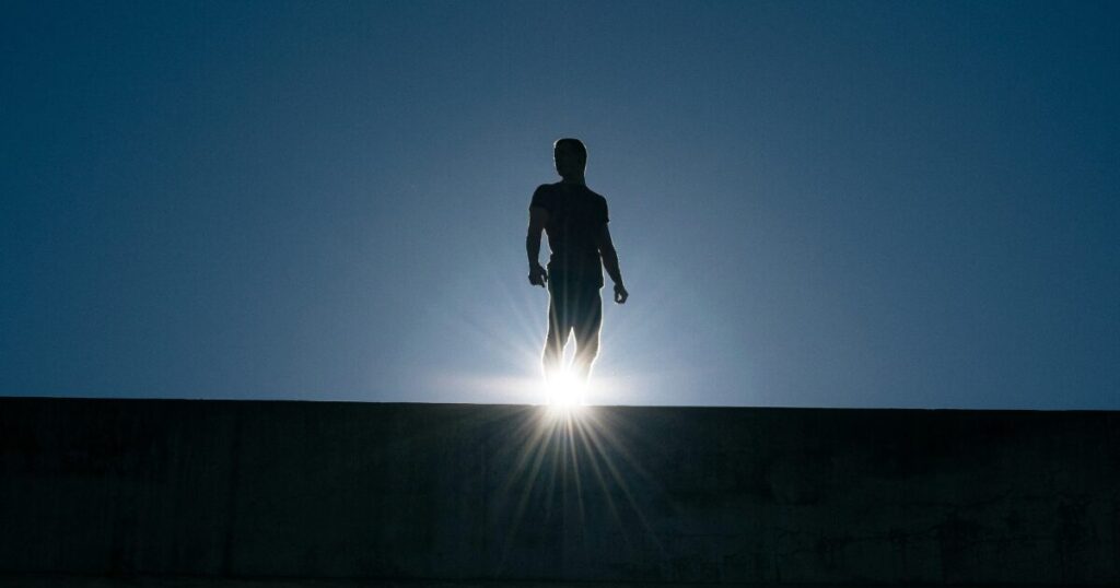 ひとりで生きられる人が人間関係で信頼される本当の理由