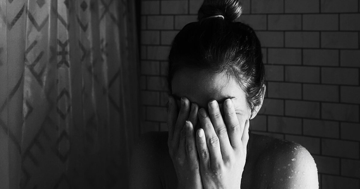 緊張しやすい女性のためのスピリチュアルガイド