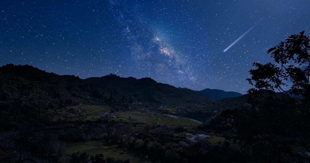 流れ星を見た夜に考えたいこと｜一瞬の光が心に残る理由