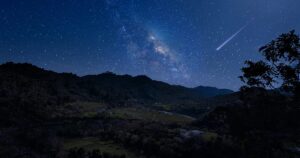 流れ星を見た夜に考えたいこと｜一瞬の光が心に残る理由